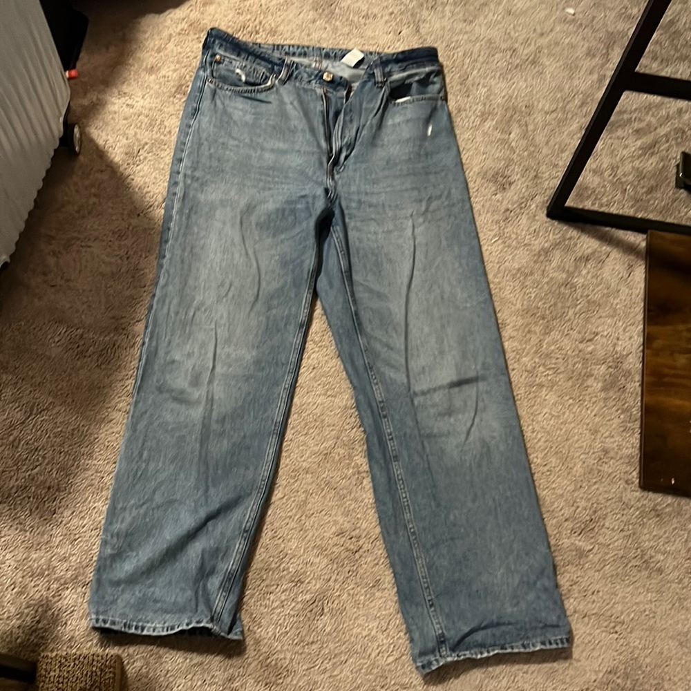 H&M Loose Straight jeans - size 12